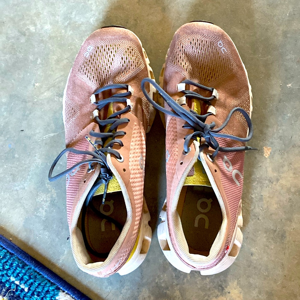 On Cloud- Size 7.5